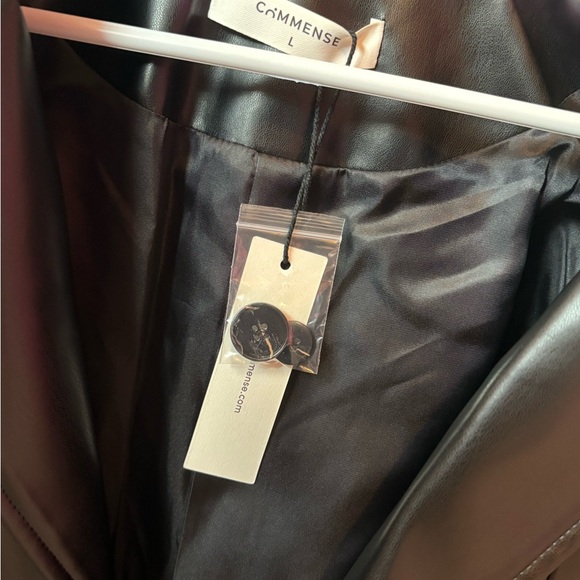 Classic Black Faux Leather Women's Blazer - Picture 7 of 7